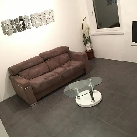 A Deux Pas De Strasbourg Et Du Tram Apartment